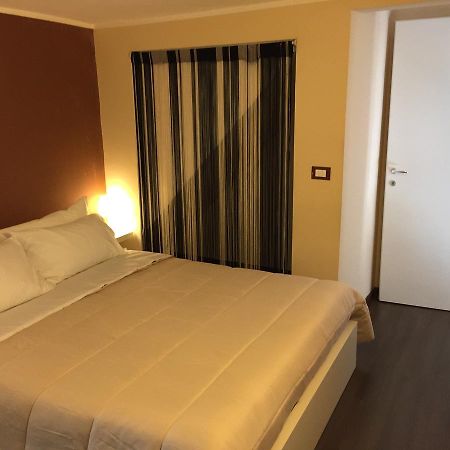 Two Steps Ortygia Apartment Syracuse ภายนอก รูปภาพ