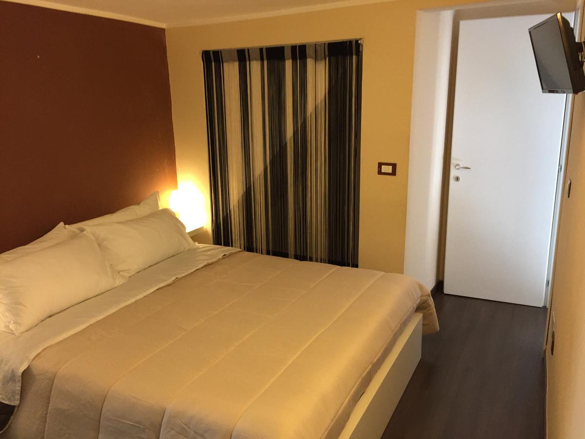 Two Steps Ortygia Apartment Syracuse ภายนอก รูปภาพ